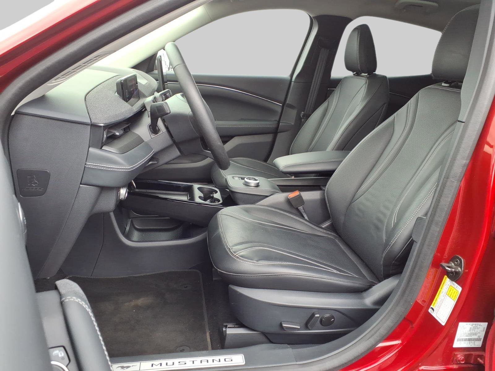 Used 2021 Ford Mustang Mach-E Premium image 9