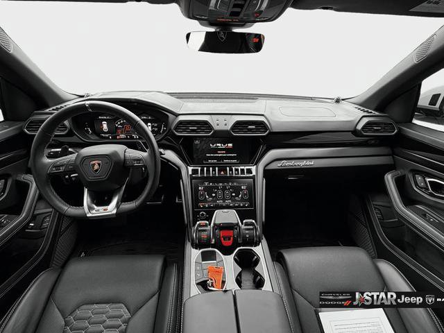 Used 2022 Lamborghini Urus image 8