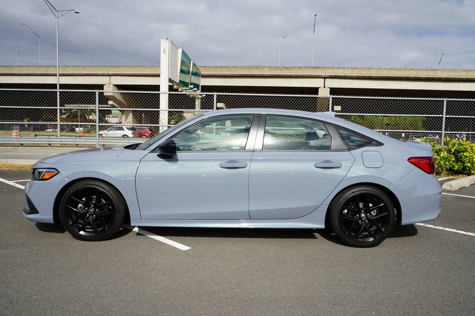 Used 2024 Honda Civic Sport image 2