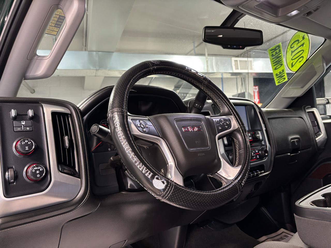 Used 2015 GMC Sierra 2500 SLE w/ SLE Preferred Package AWD/4WD image 26