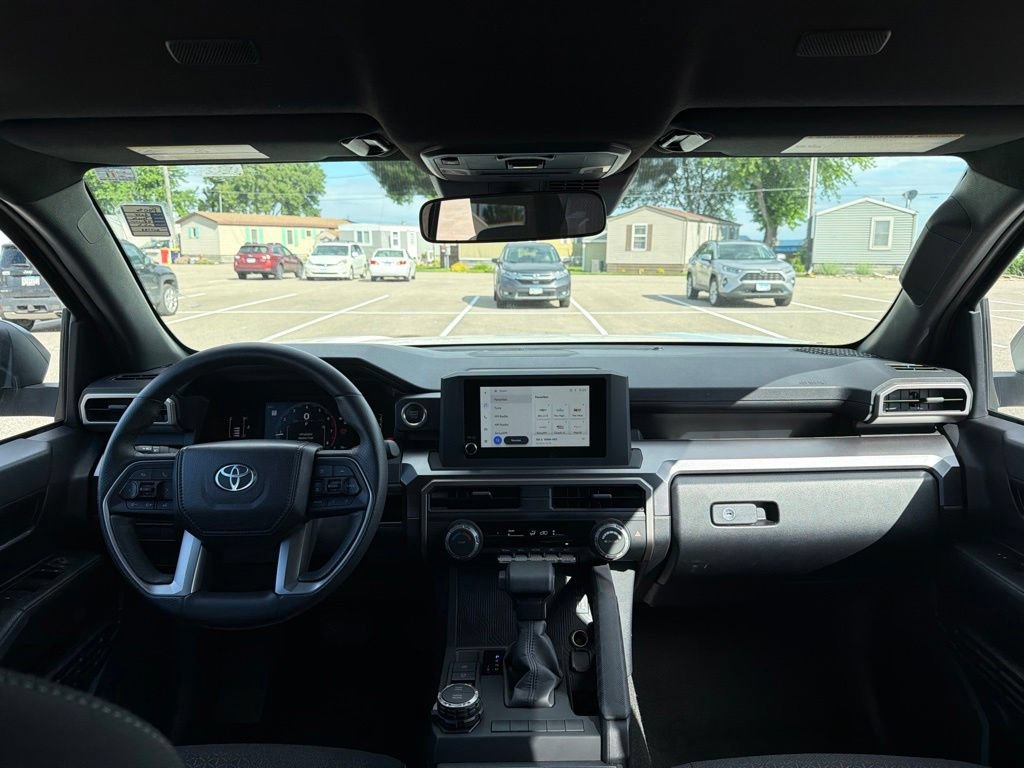 Used 2025 Toyota 4Runner SR5 AWD/4WD image 12