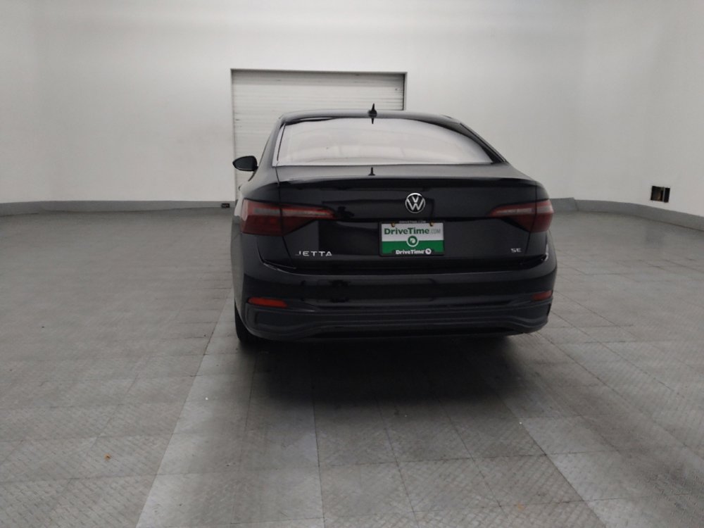 Used 2023 Volkswagen Jetta SE FWD image 6