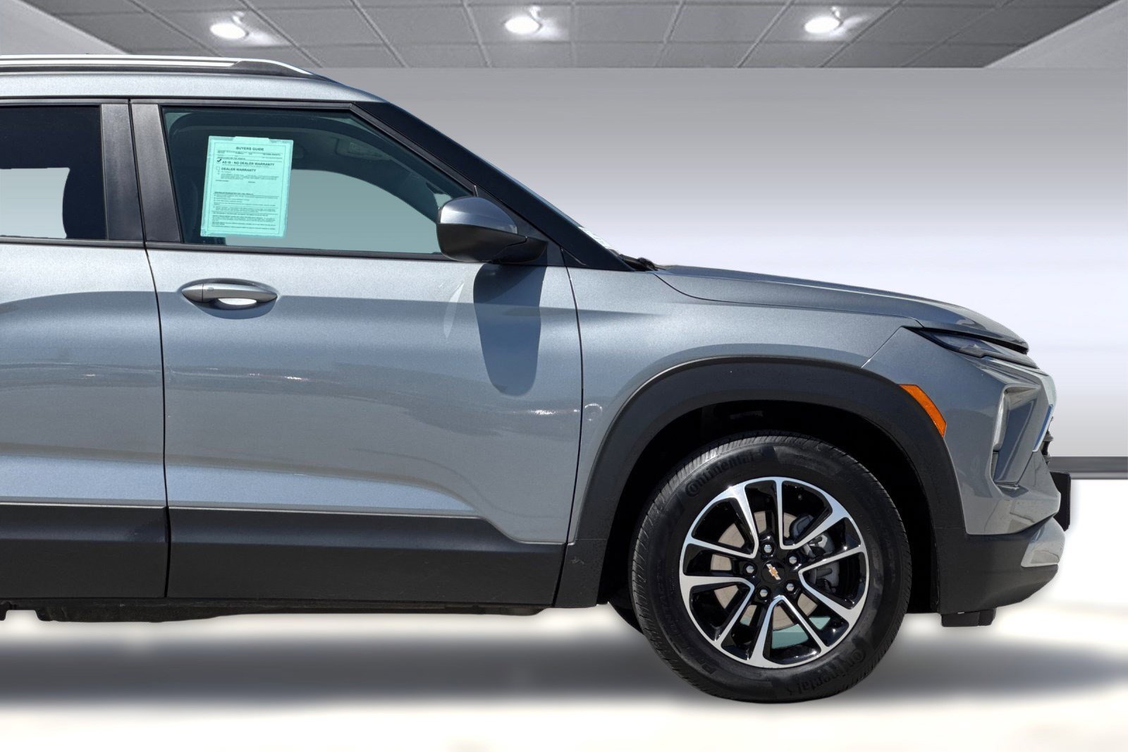 Used 2025 Chevrolet TrailBlazer LT FWD image 34