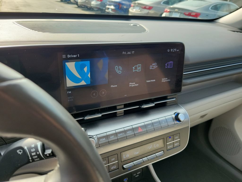 Used 2024 Hyundai Kona SEL AWD/4WD image 29
