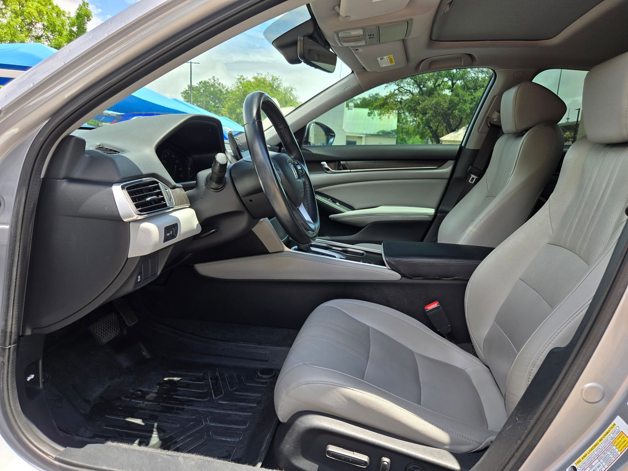Used 2020 Honda Accord EX-L image 9