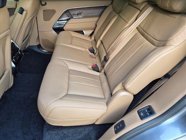 New 2027 Land Rover Range Rover Long Wheelbase SE AWD/4WD image 15