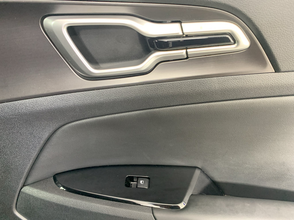 Used 2023 Kia Sportage EX FWD image 33