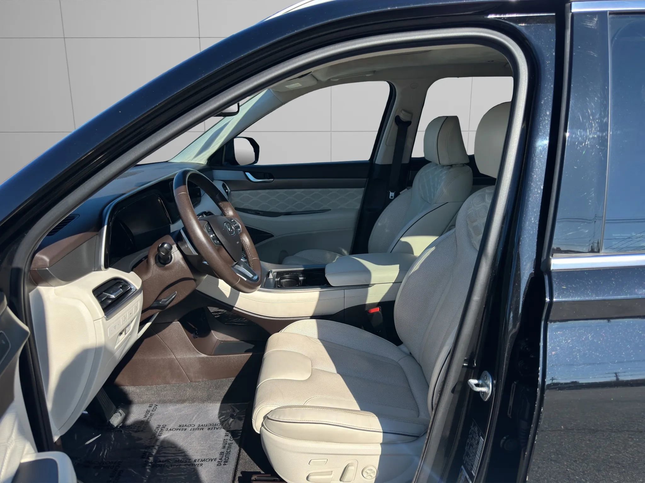 Used 2020 Hyundai Palisade Limited w/ Winter Weather Package AWD/4WD image 13