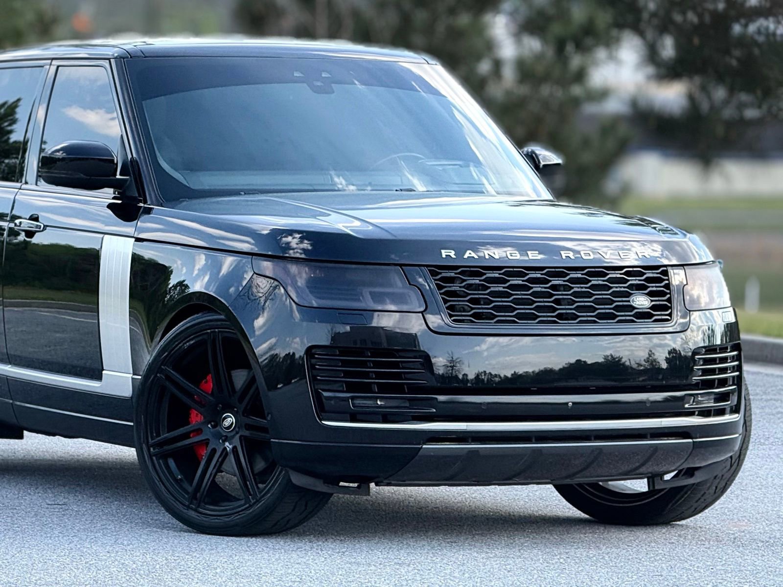 Used 2018 Land Rover Range Rover Supercharged image 49
