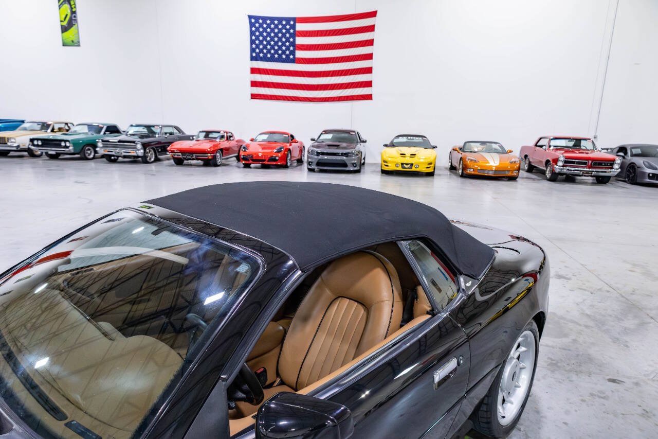 Used 1997 Aston Martin DB7 Volante RWD image 17