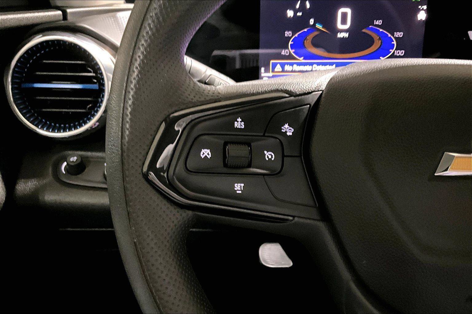 Used 2025 Chevrolet Trax LT image 19