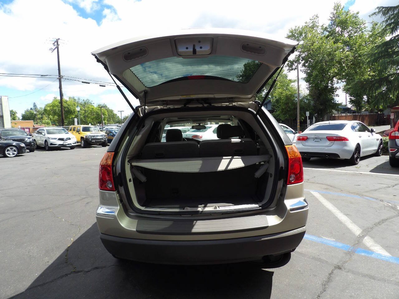 Used 2005 Chrysler Pacifica Touring AWD/4WD image 12