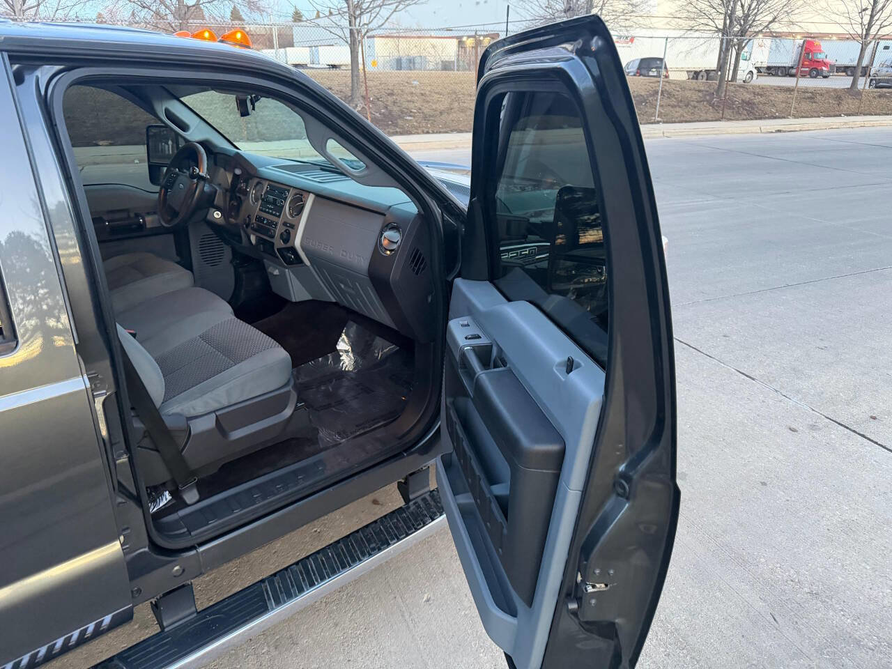 Used 2015 Ford F250 XLT w/ XLT Premium Package image 20