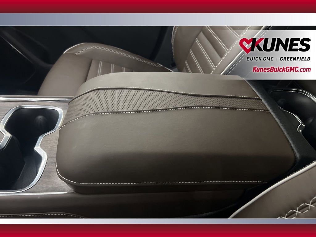 New 2026 GMC Acadia Denali Ultimate w/ LPO, Floor Liner Package AWD/4WD image 33
