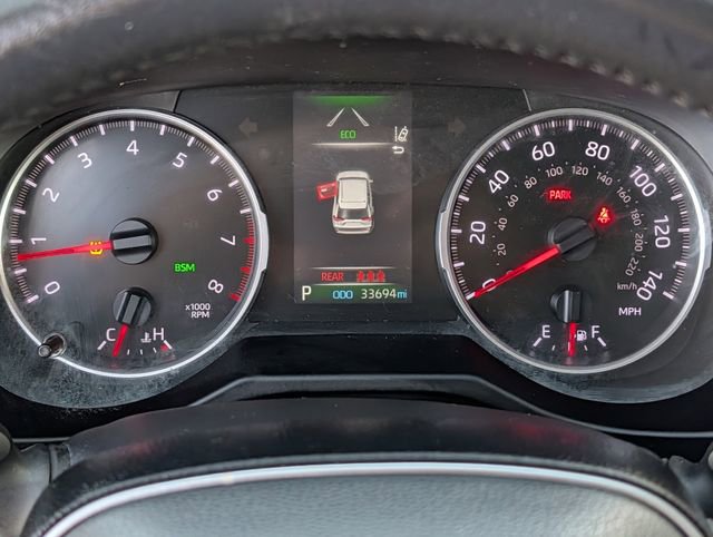 Used 2020 Toyota RAV4 XLE Premium image 21