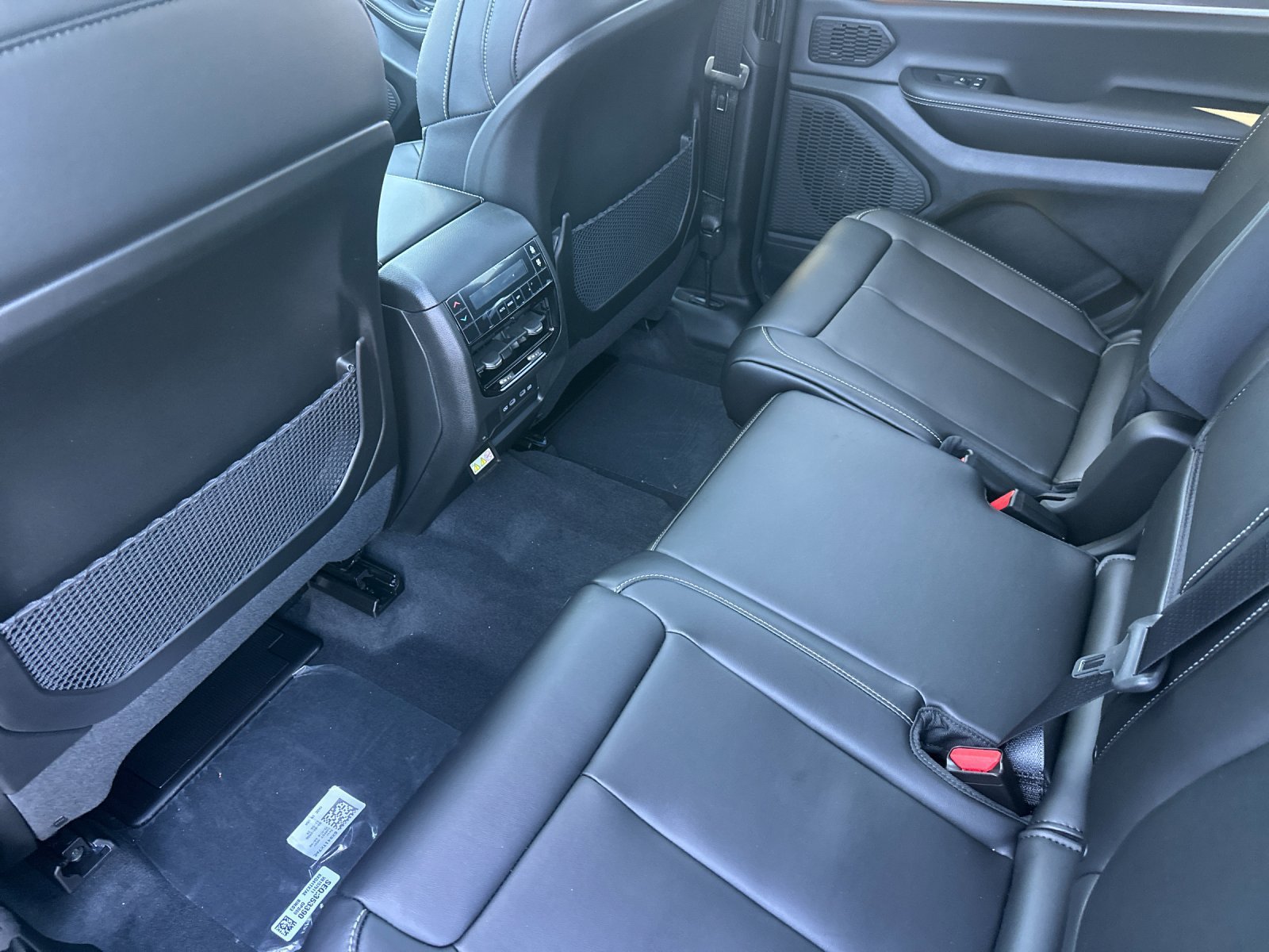 New 2027 Jeep Grand Cherokee L Limited AWD/4WD image 12