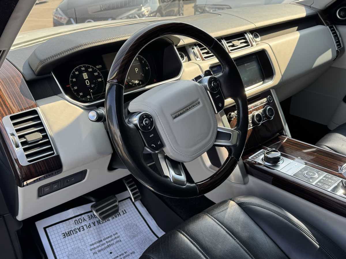 Used 2017 Land Rover Range Rover Supercharged image 11