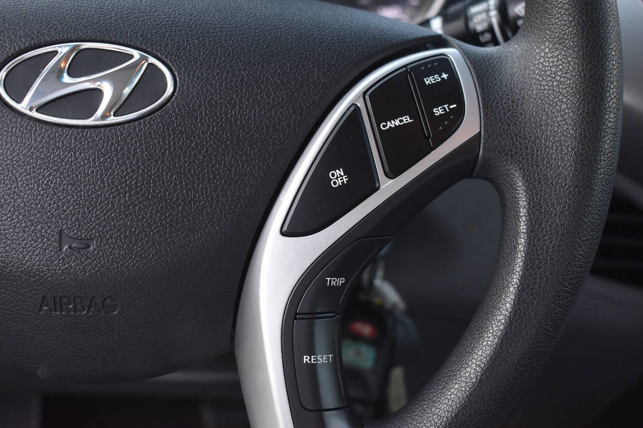 Used 2012 Hyundai Elantra GLS w/ Preferred Pkg 3 image 21