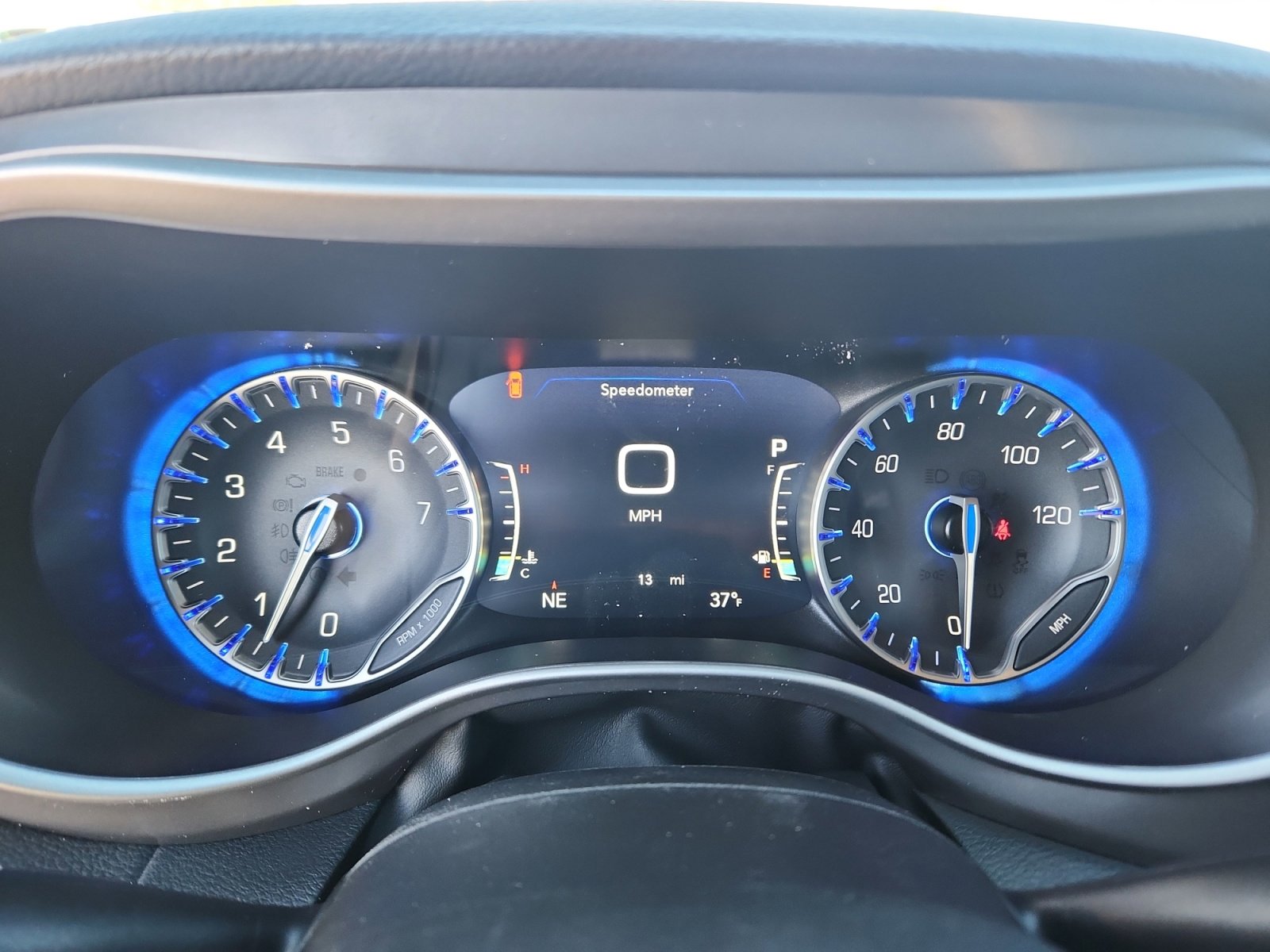 New 2026 Chrysler Pacifica Select w/ S Appearance Package AWD/4WD image 11