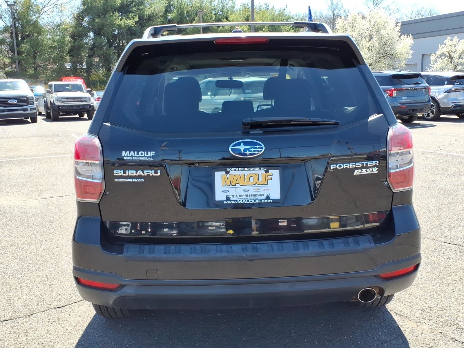 Used 2015 Subaru Forester 2.5i Touring w/ Popular Package #2 image 5