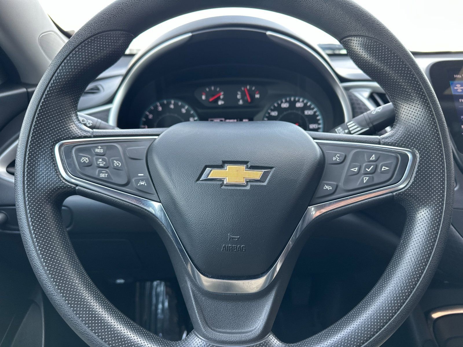 Used 2024 Chevrolet Malibu LT image 21