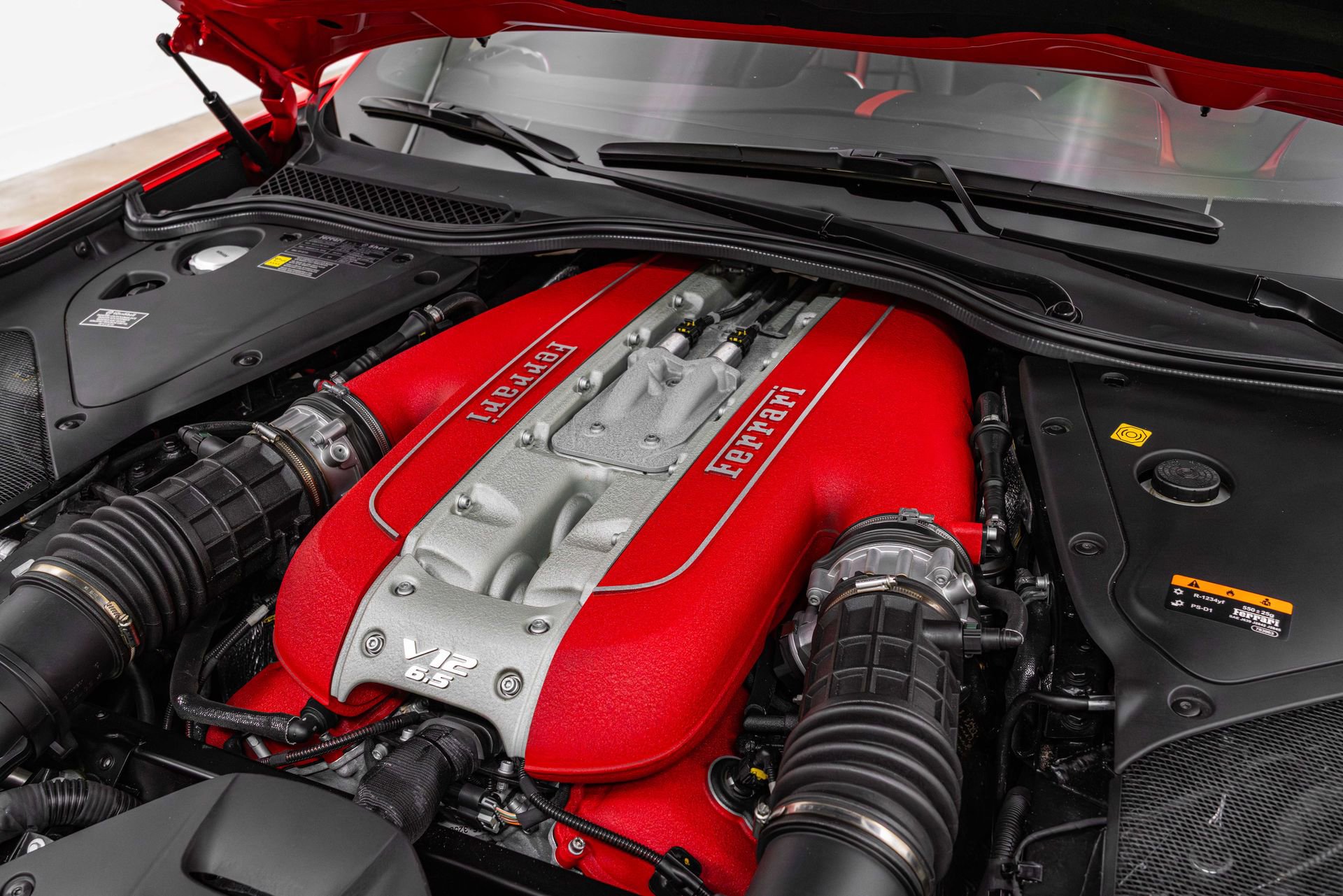 Certified 2019 Ferrari 812 Superfast RWD image 30