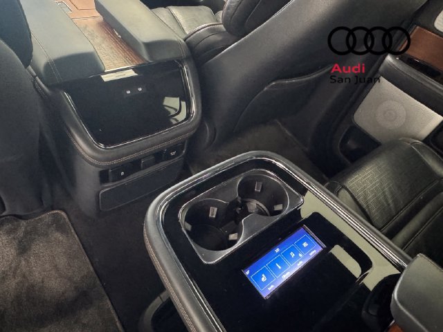 Used 2024 Lincoln Navigator L Black Label AWD/4WD image 29