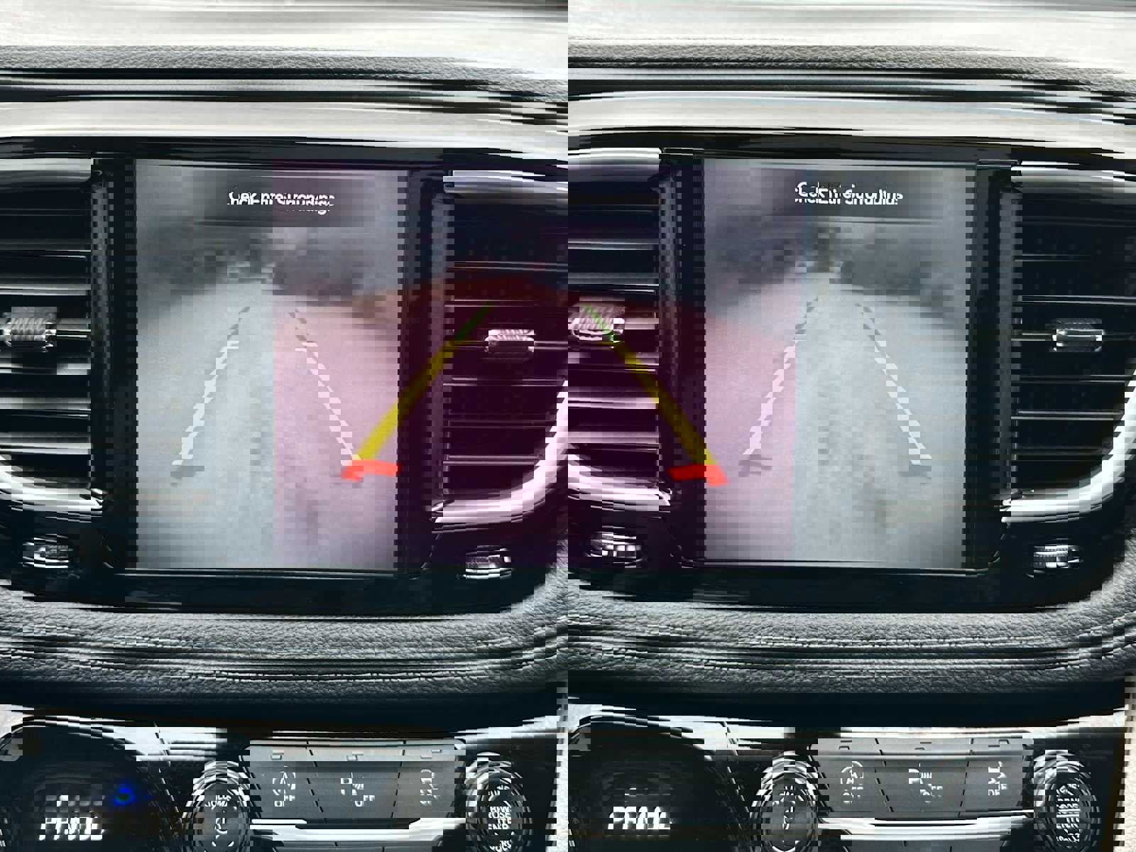 Used 2020 Chrysler Pacifica Limited image 32