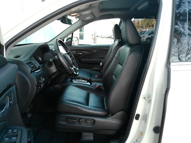 Used 2021 Honda Pilot Touring image 16