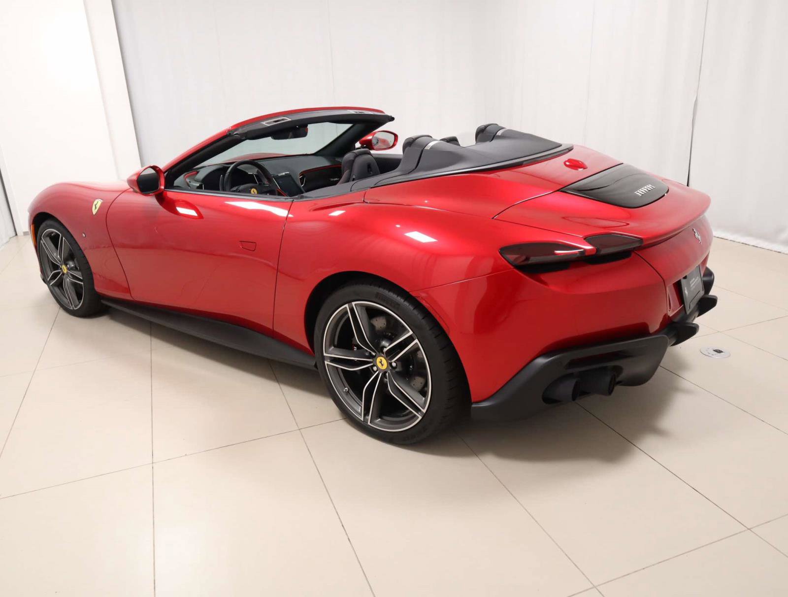 Certified 2025 Ferrari Roma Spider image 15