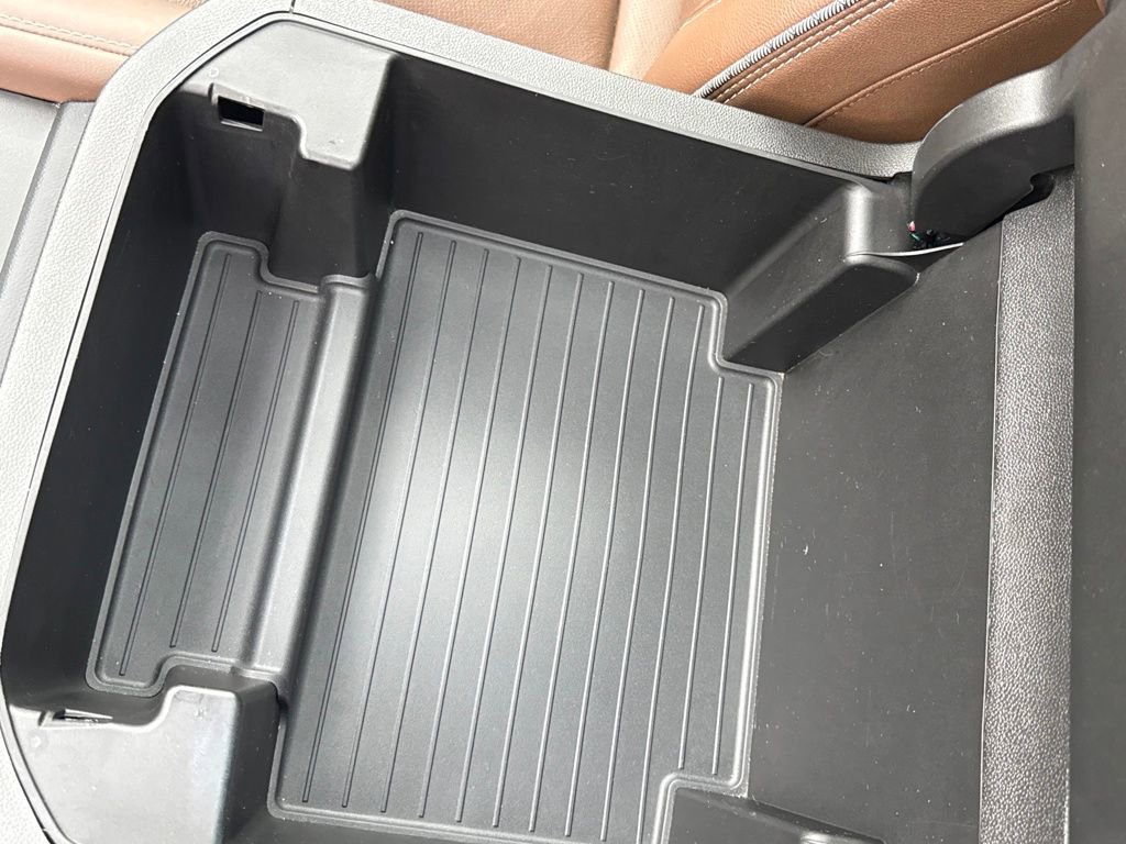 Used 2021 Chevrolet Suburban High Country image 40