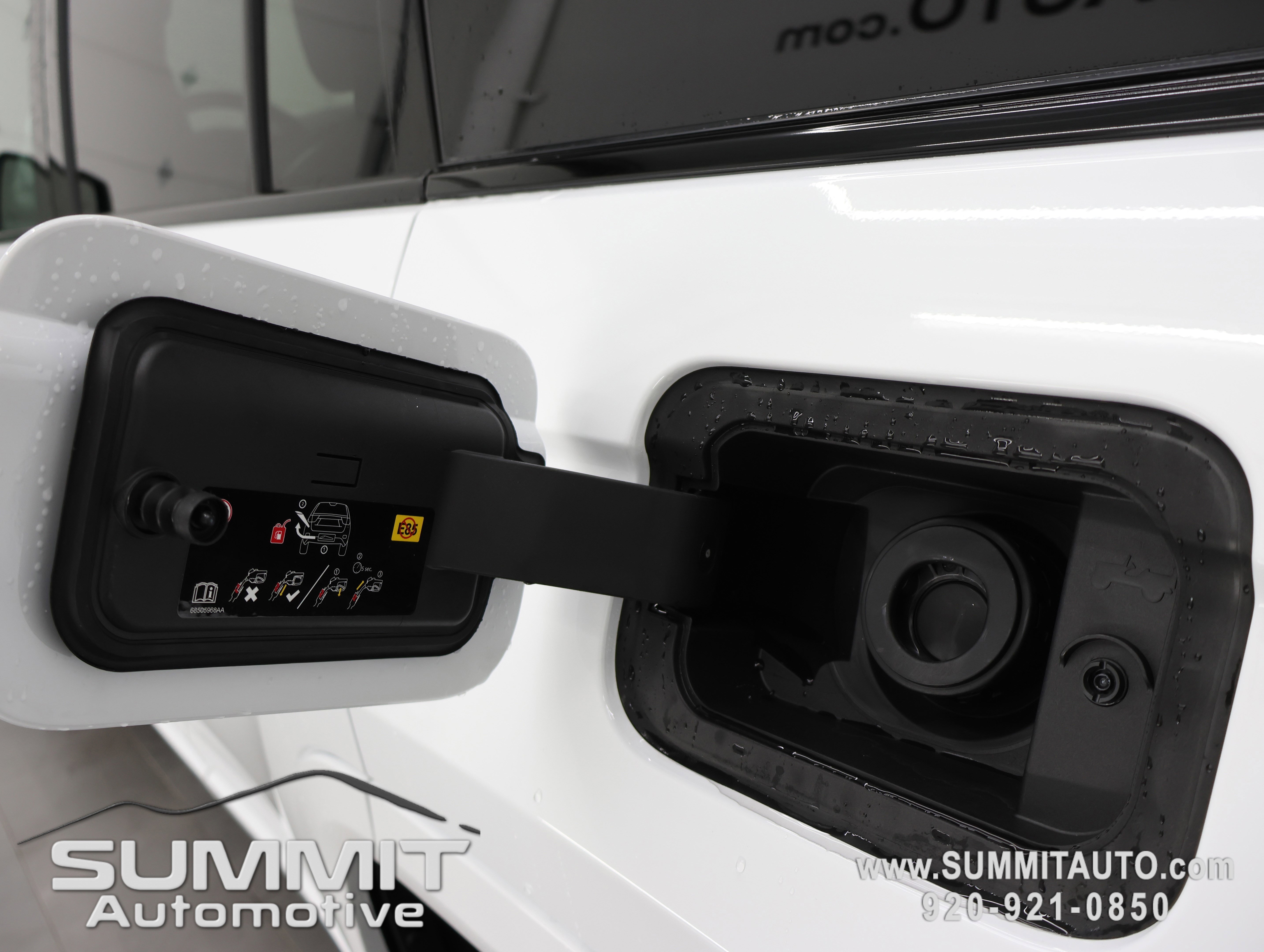 New 2026 Jeep Grand Cherokee Summit image 35