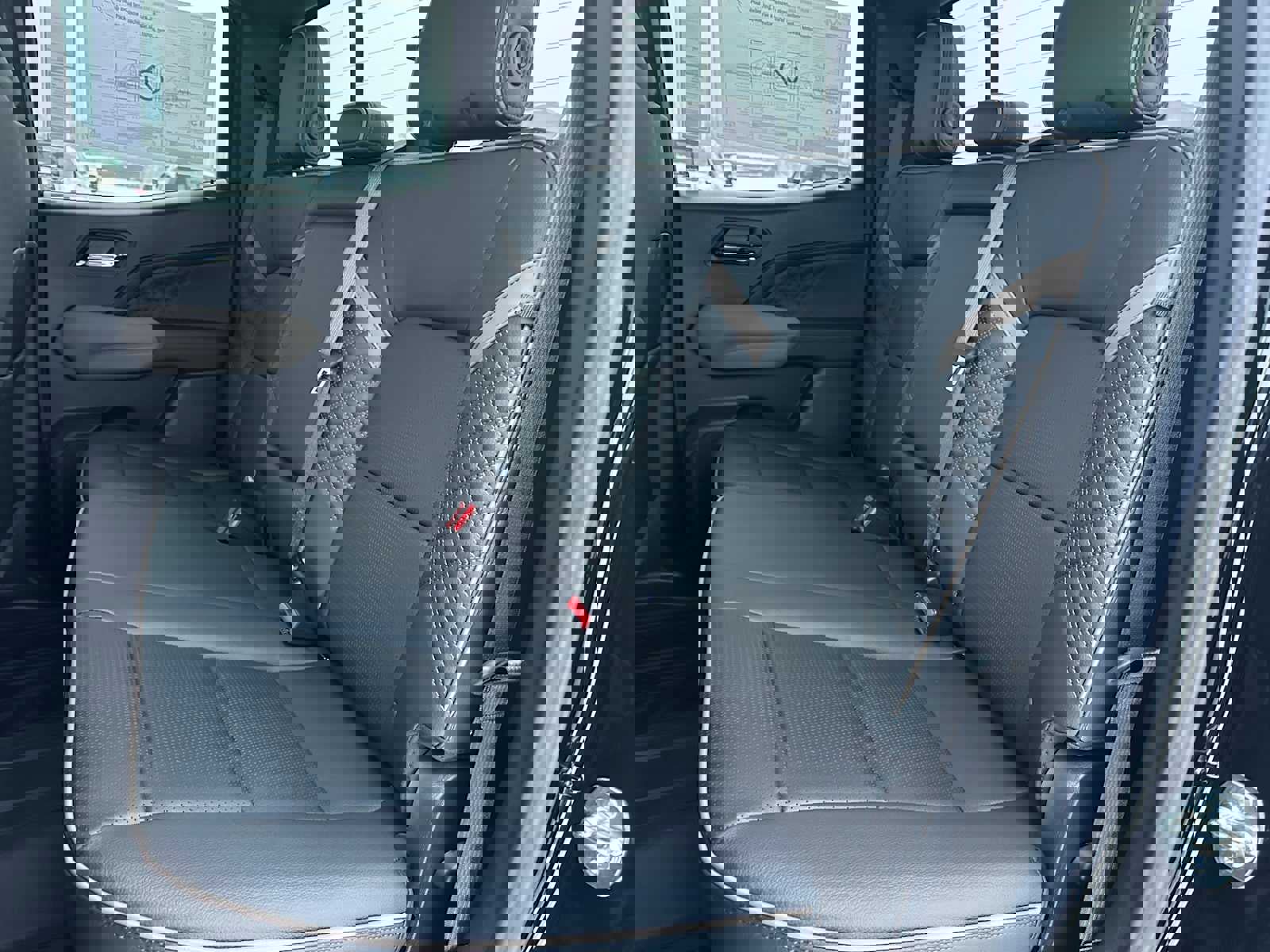 New 2026 GMC Canyon Denali image 17