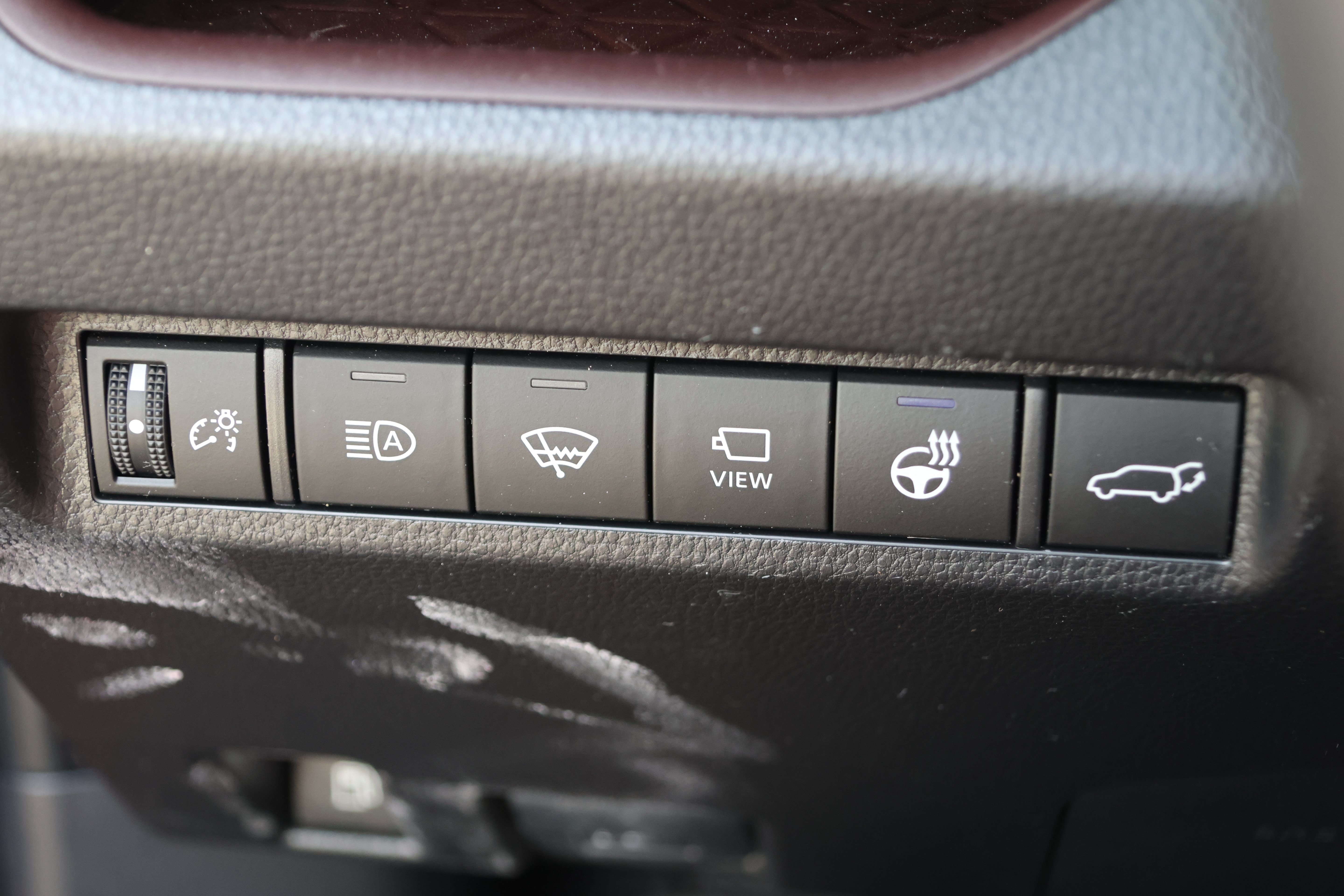 Used 2022 Toyota RAV4 Limited AWD/4WD image 15