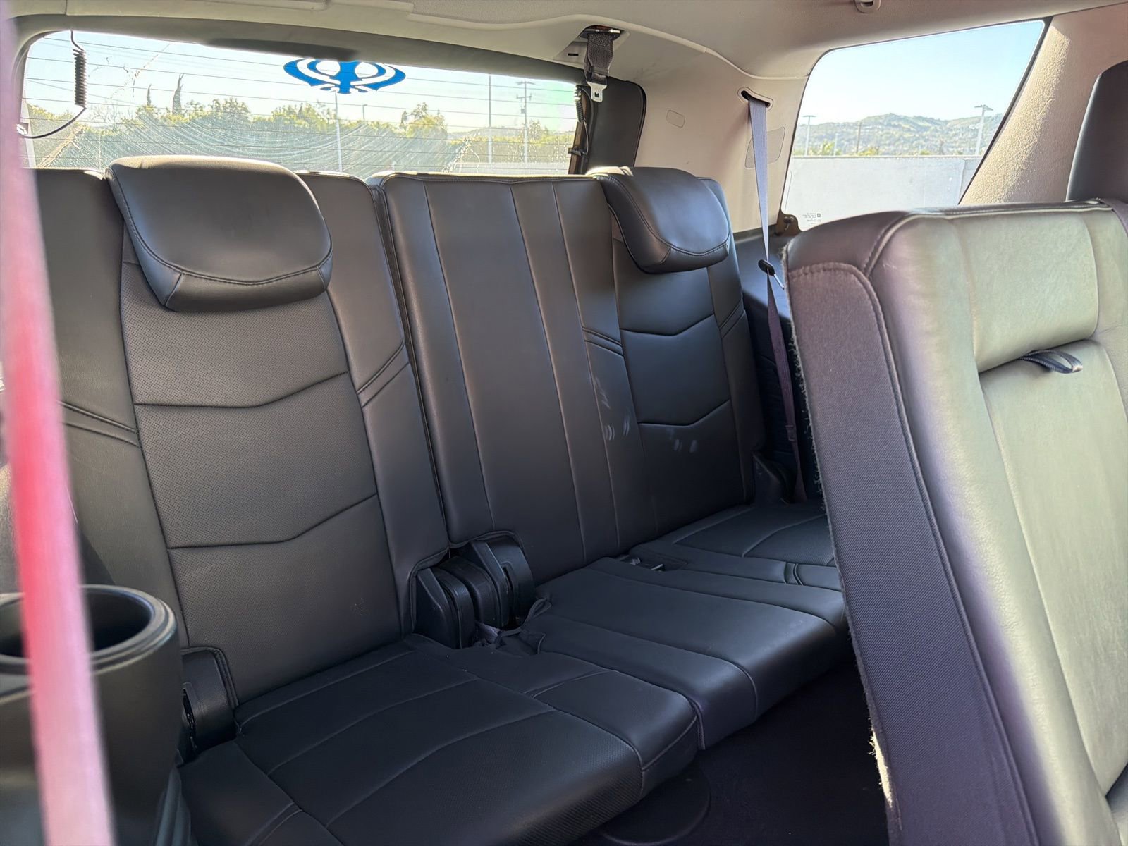 Used 2016 Cadillac Escalade Luxury image 11