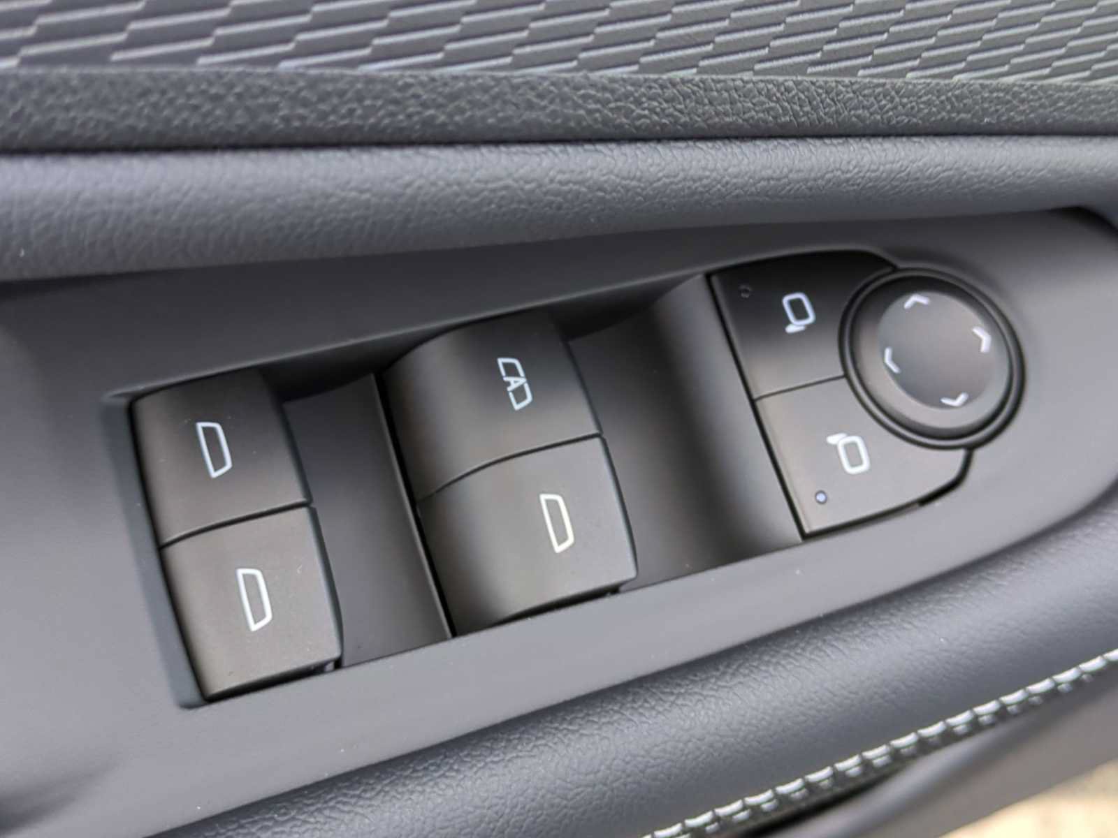 New 2026 Chevrolet Blazer EV LT FWD image 11