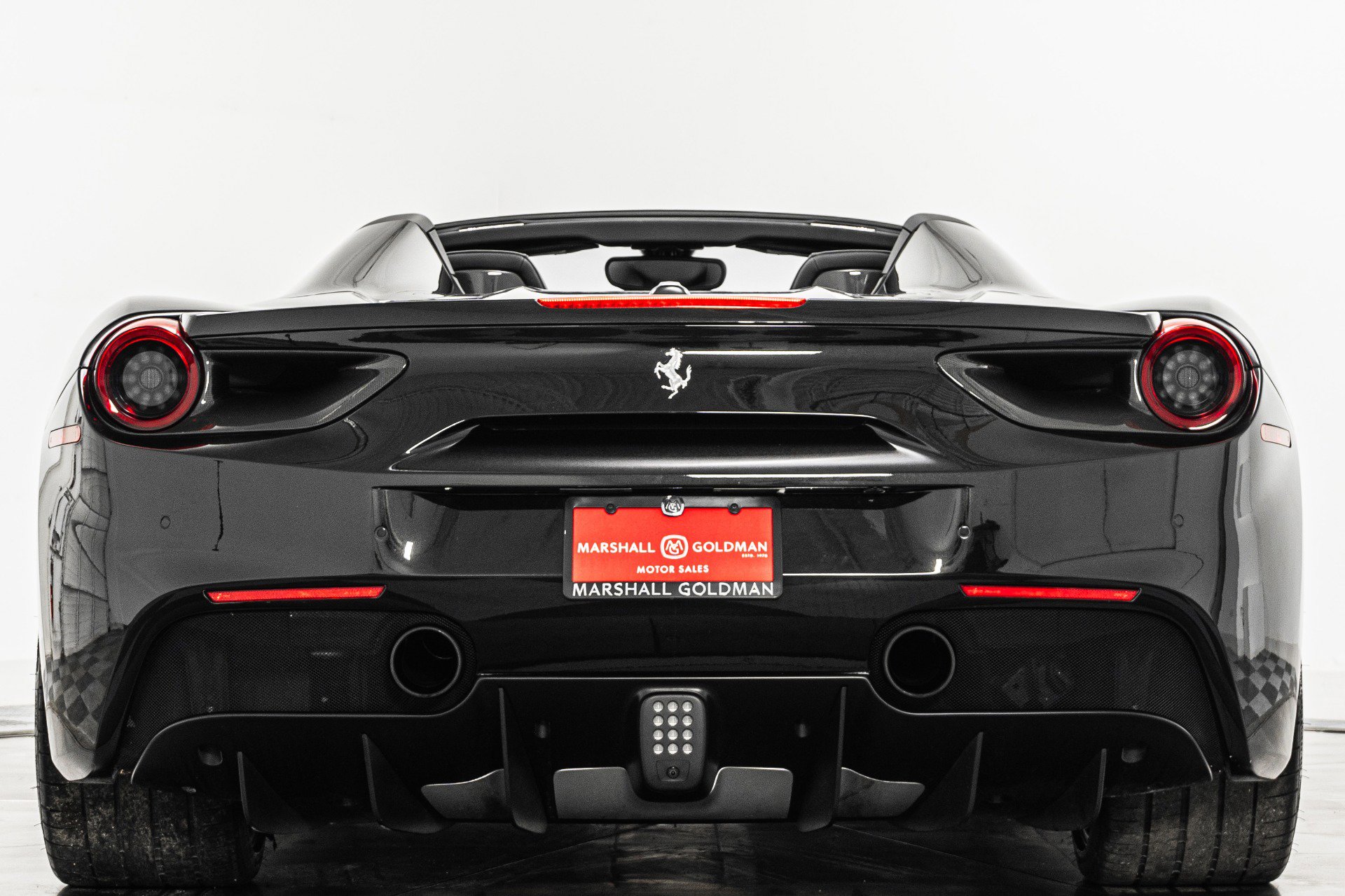 Used 2018 Ferrari 488 Spider RWD image 8