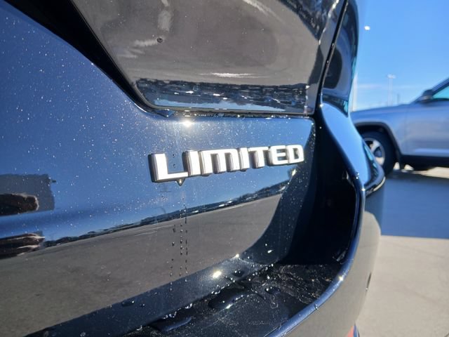 New 2025 Jeep Grand Cherokee Limited w/ Luxury Tech Group II AWD/4WD image 38