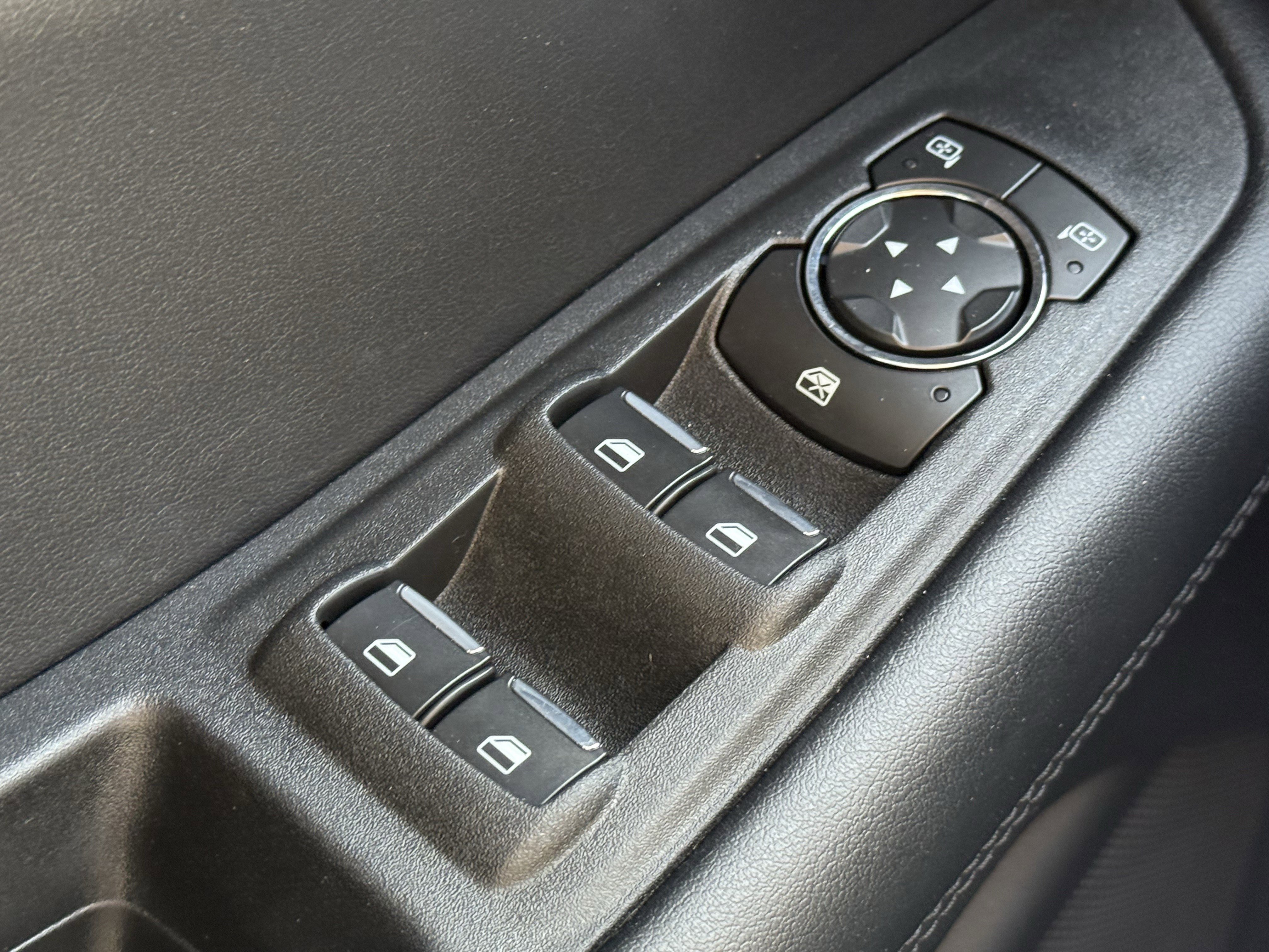 Used 2022 Ford Edge SEL w/ Convenience Package image 28