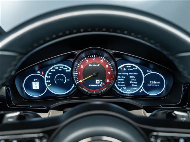 Certified 2023 Porsche Cayenne Turbo S AWD/4WD image 27