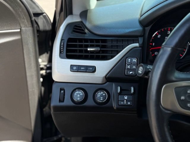 Used 2016 GMC Yukon Denali w/ Open Road Package AWD/4WD image 15