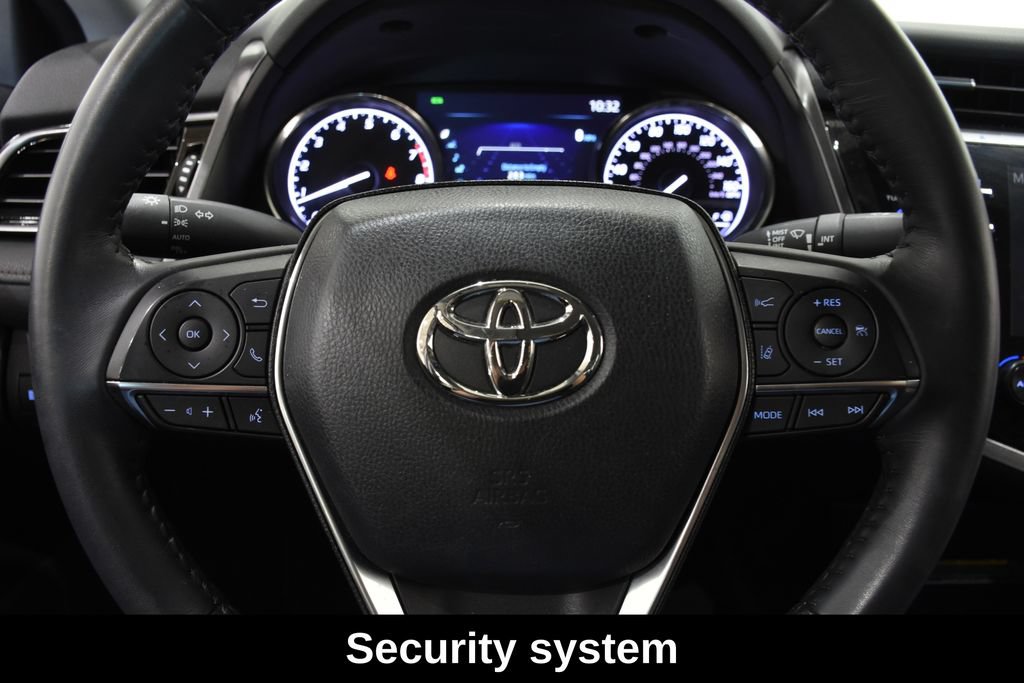 Used 2020 Toyota Camry XLE FWD image 16