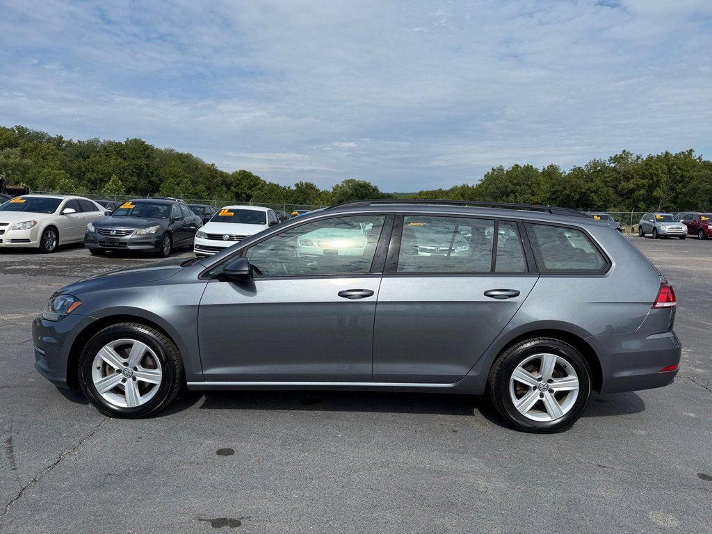 Used 2018 Volkswagen Golf SE