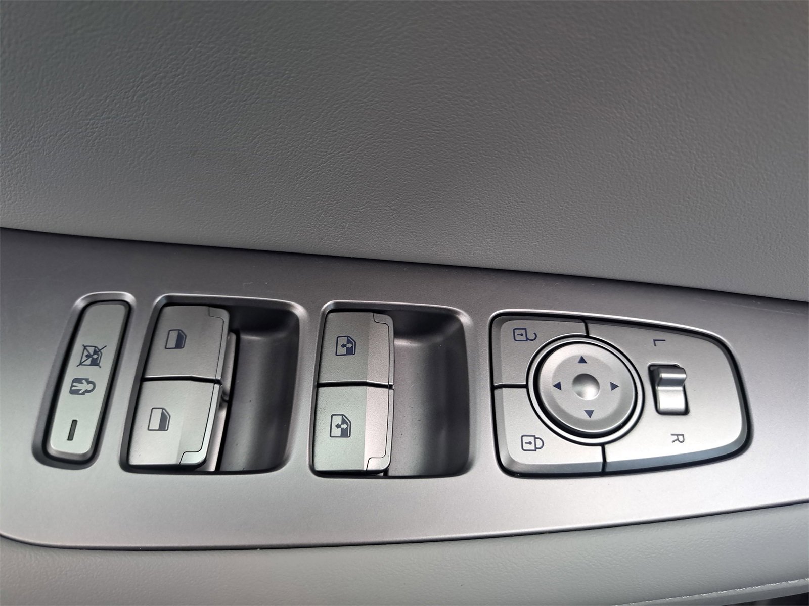 Used 2024 Hyundai Palisade SEL image 30