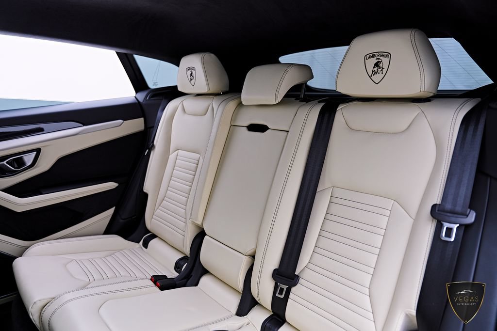 Used 2026 Lamborghini Urus S AWD/4WD image 58