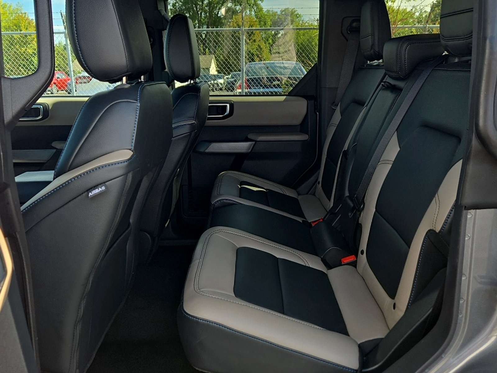 Certified 2023 Ford Bronco Wildtrak AWD/4WD image 21