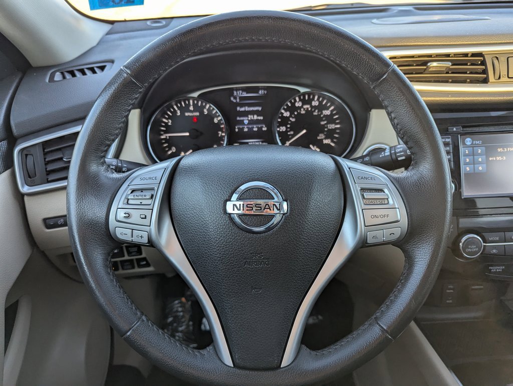 Used 2016 Nissan Rogue SL w/ SL Premium Package image 24
