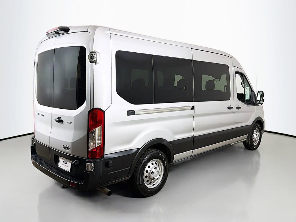 Used 2024 Ford Transit 350 XLT image 9