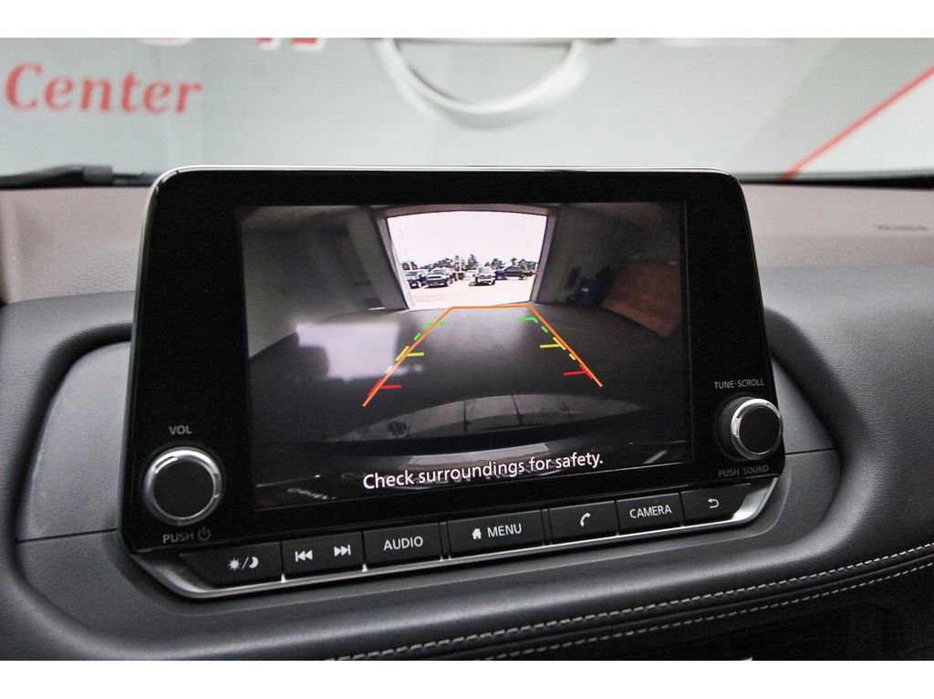Used 2023 Nissan Rogue SV FWD image 25