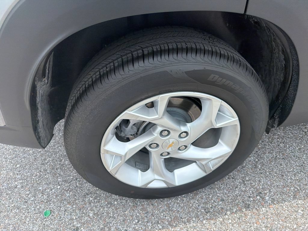 Used 2026 Chevrolet Trax LS w/ LS Convenience Package FWD image 43